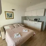 شقة Marnic مْليني