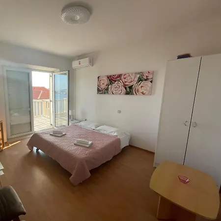 Apartamento Marnic *